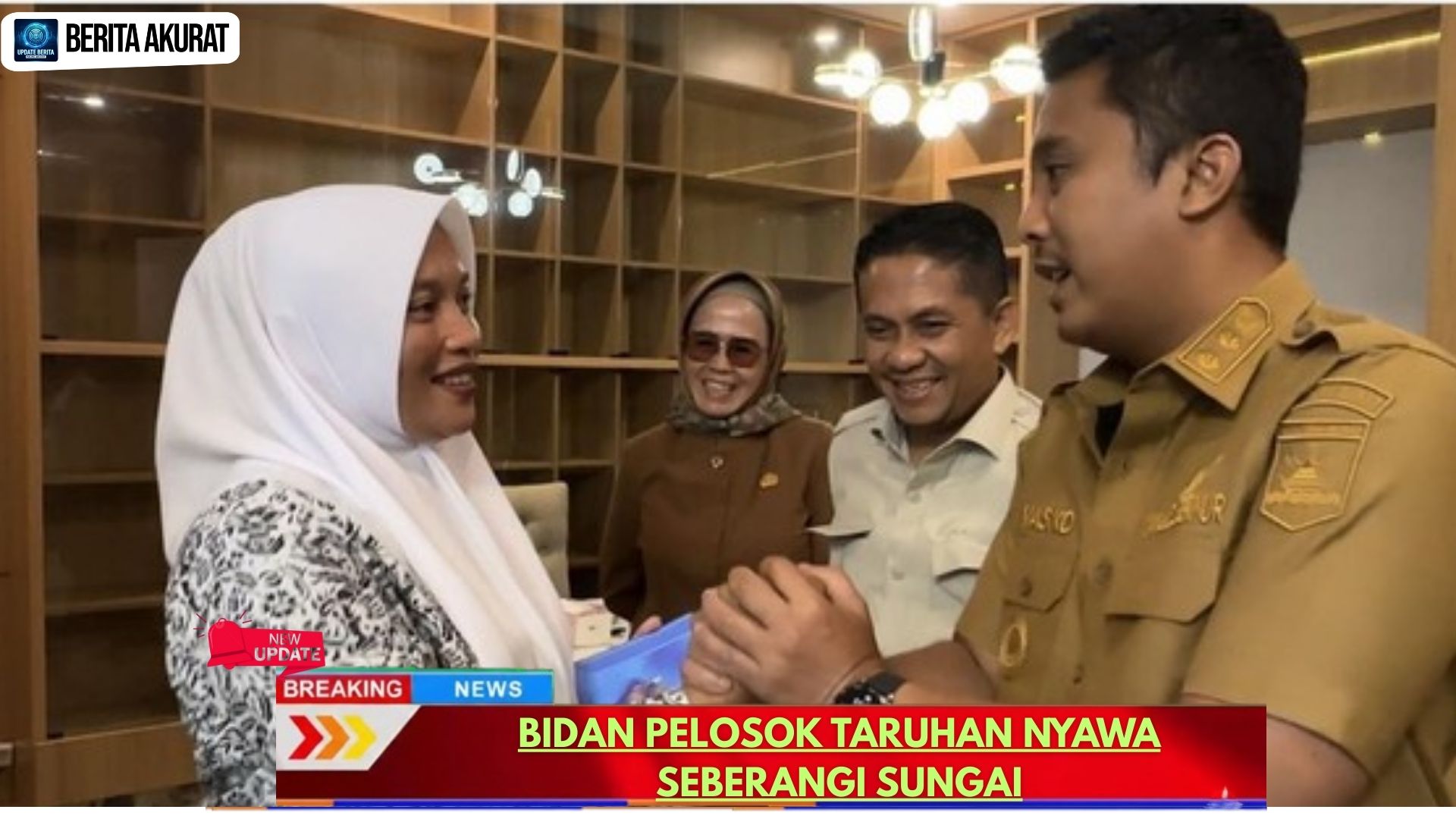 Bidan Pelosok Taruhan Nyawa Seberangi Sungai